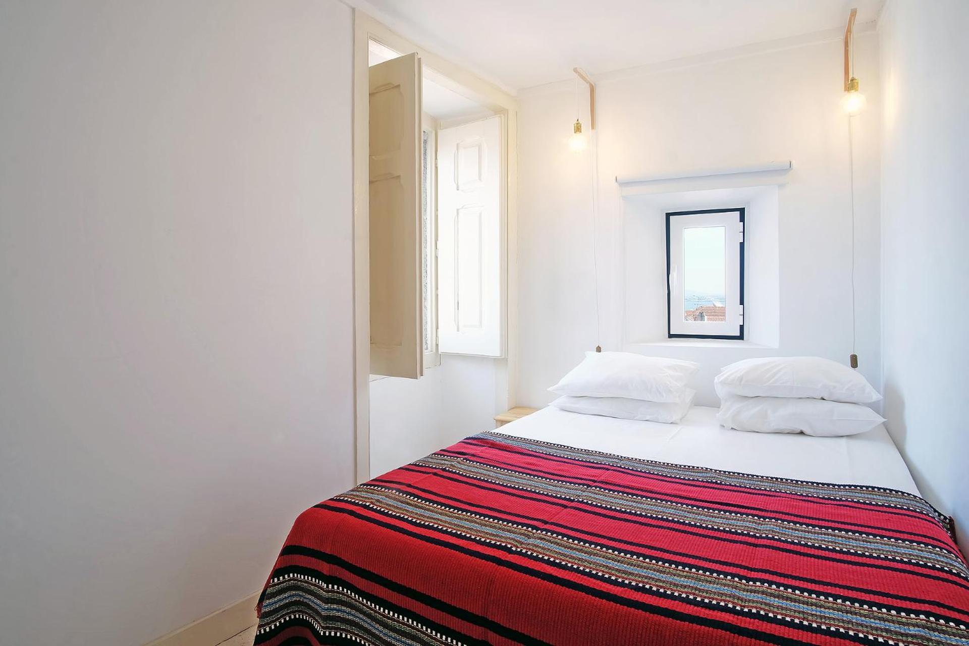 Bh4d With View Heart Of Bairro Alto * Bright 4d * 3+1 Br Apartamento *