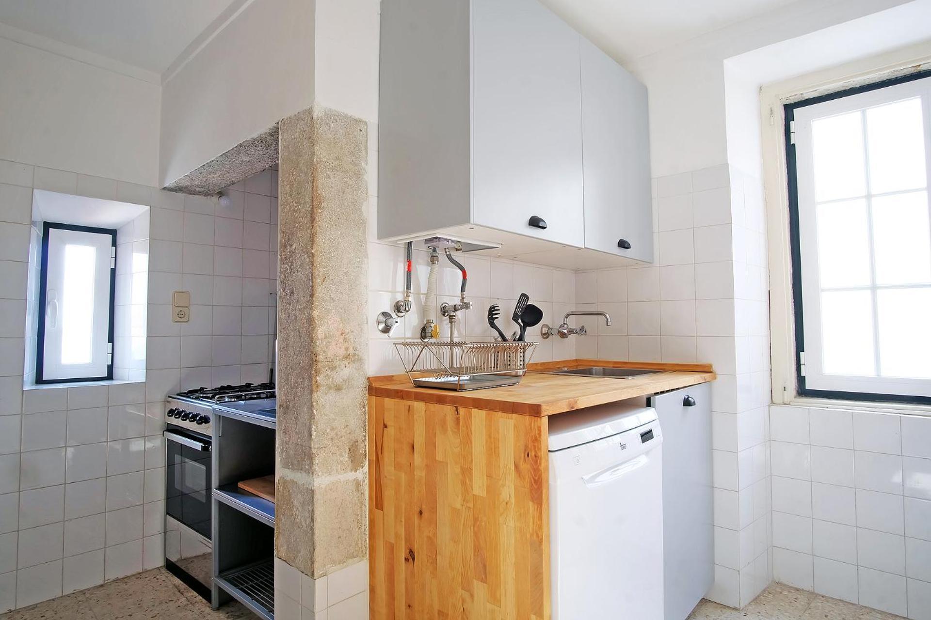 Apartamento Bh4d With View Heart Of Bairro Alto * Bright 4d * 3+1 Br *